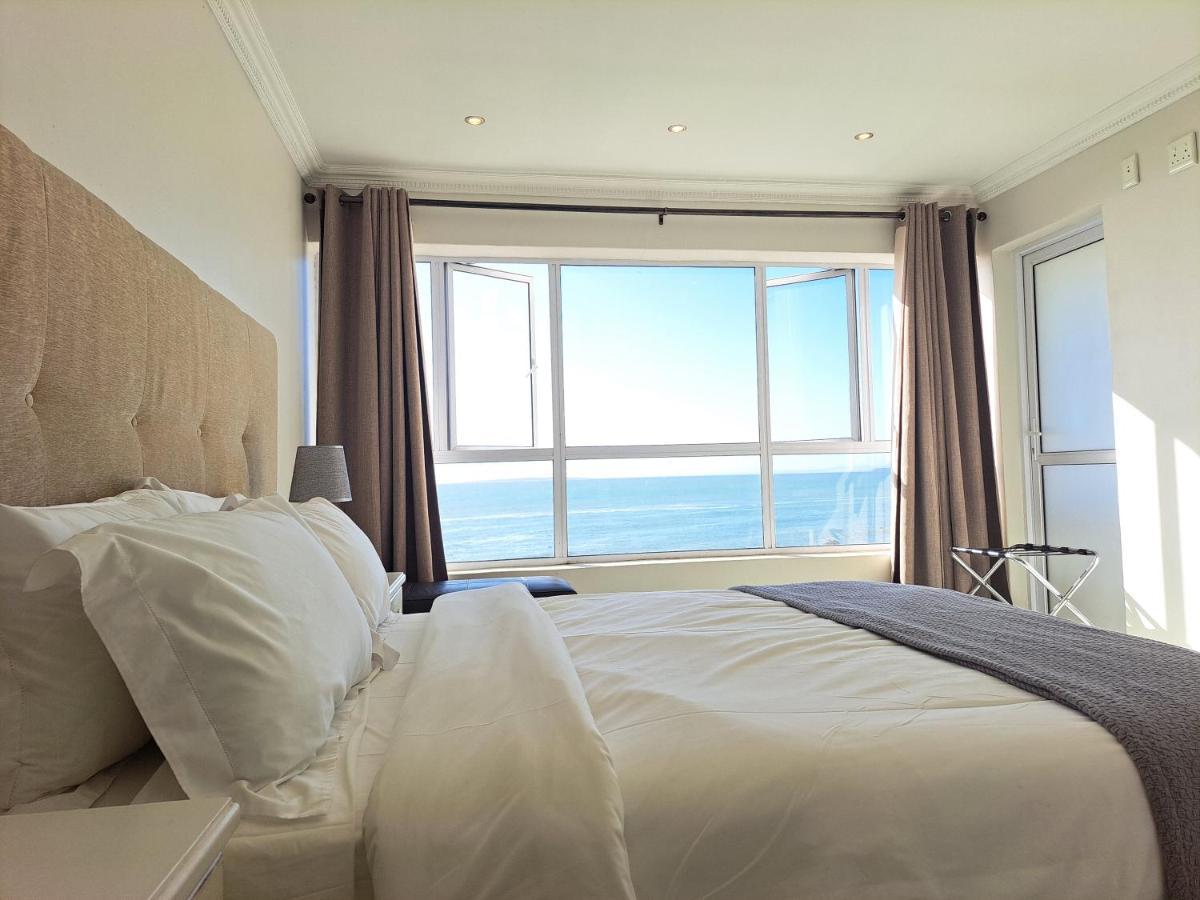 3 Bedroom Sea Facing Family Apartment Cape Town Moullie Point Extérieur photo