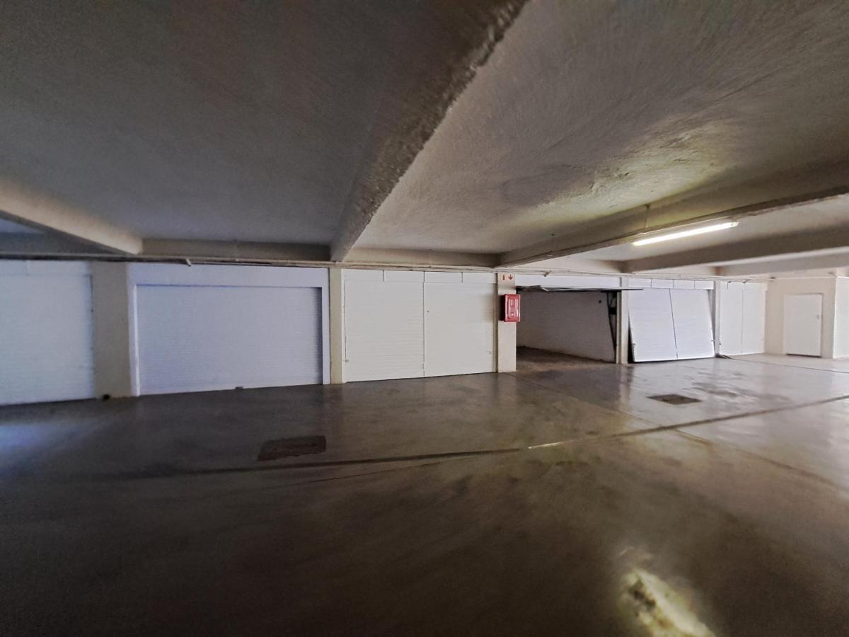 3 Bedroom Sea Facing Family Apartment Cape Town Moullie Point Extérieur photo
